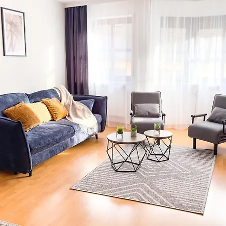 Moderne 3-zimmer-wohnung Im Zentrum- Tiefgarage Inklusive, Smart-tv, Shopping & Sightseeing Ums Eck 公寓