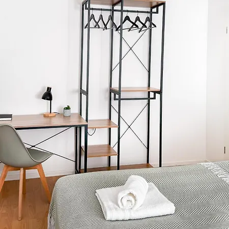 公寓 Moderne 3-zimmer-wohnung Im Zentrum- Tiefgarage Inklusive, Smart-tv, Shopping & Sightseeing Ums Eck 奥格斯堡