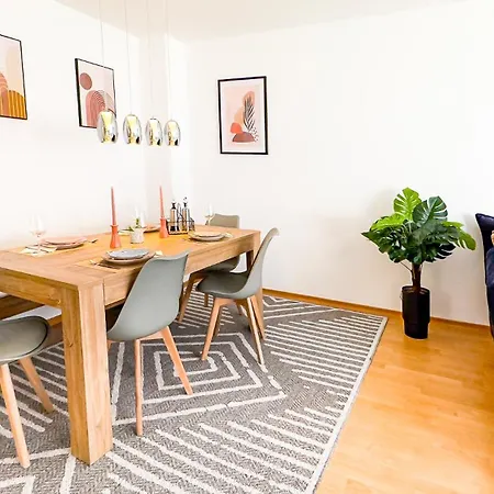 Apartment Neu - Zentrum, 3 Zi, Free Tiefgarage, Smart Tv, Wlan